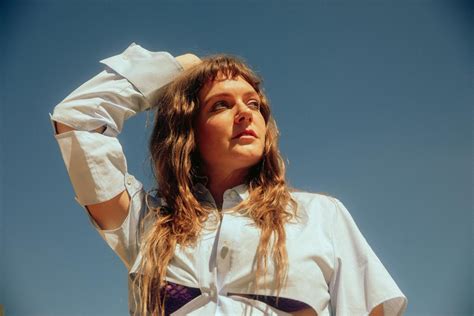 Tove Lo Daily “Dirt Femme” Oct 14 on Twitter